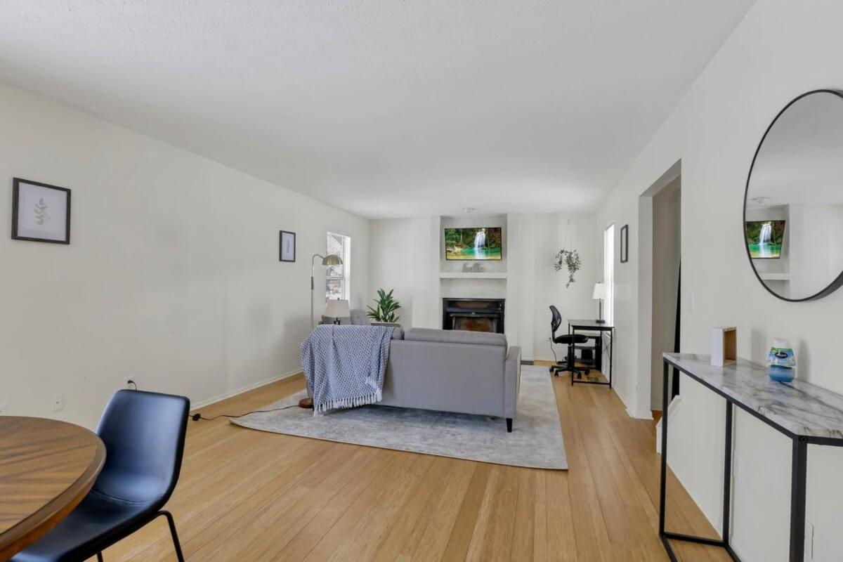 Housepitality - The Gahanna Hideaway view 5