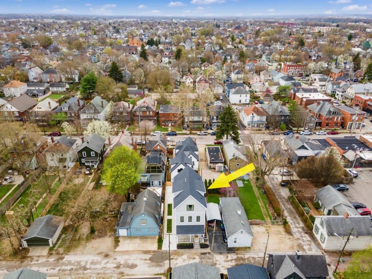 Chateau in the Village - Brand New 3BD 5BA