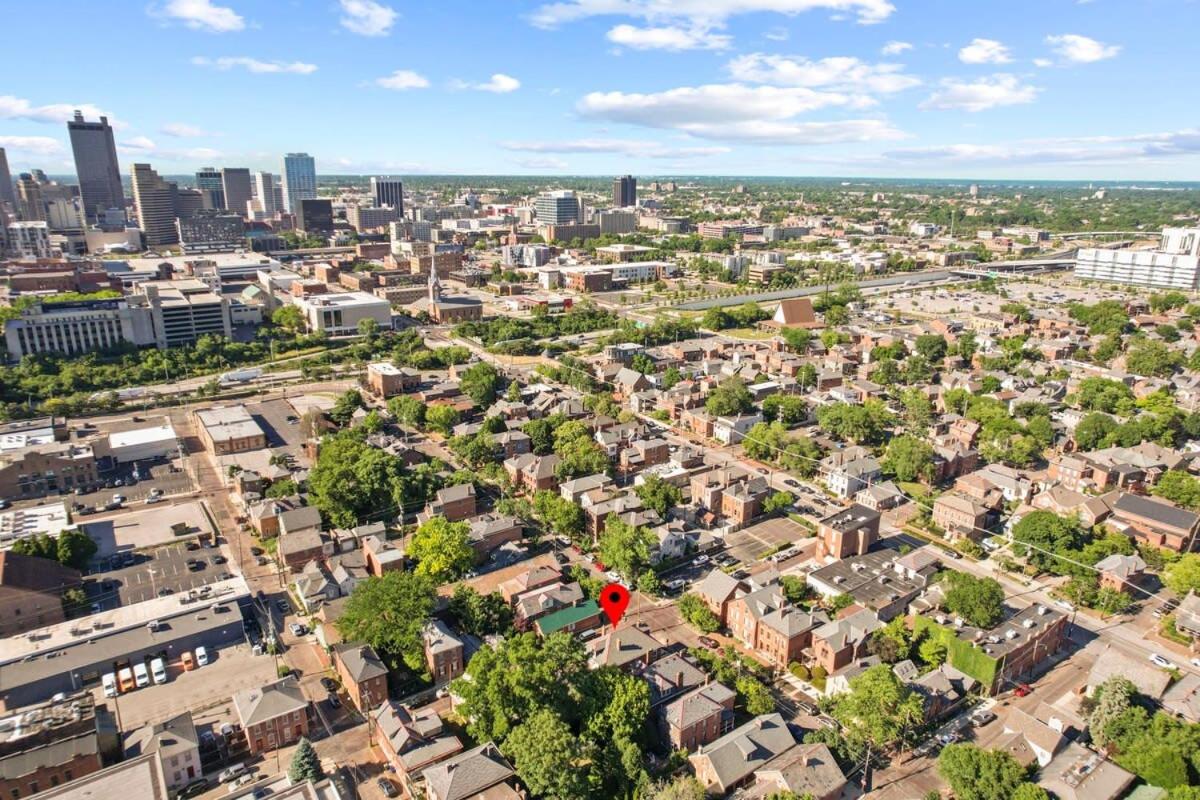 Housepitality - Cityscape - Historic 2BR view 2