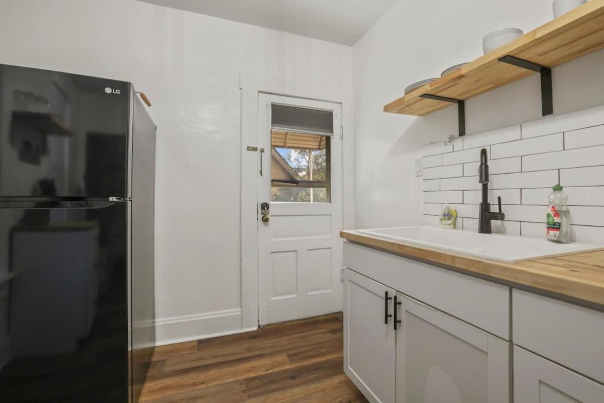 Housepitality - Cityscape - Historic 2BR view 4
