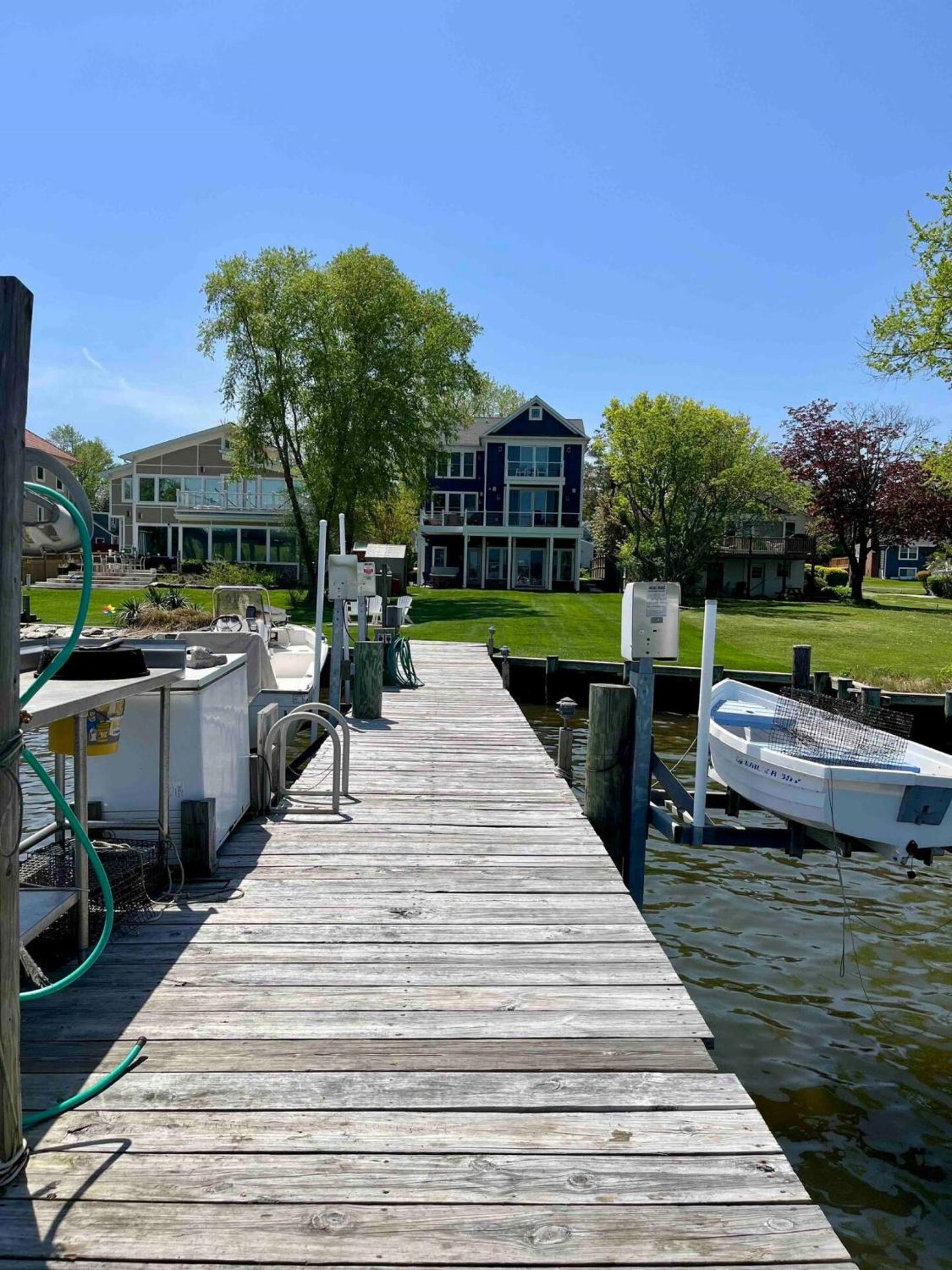 The Fritz! - South River Waterfront With Elevator view 5