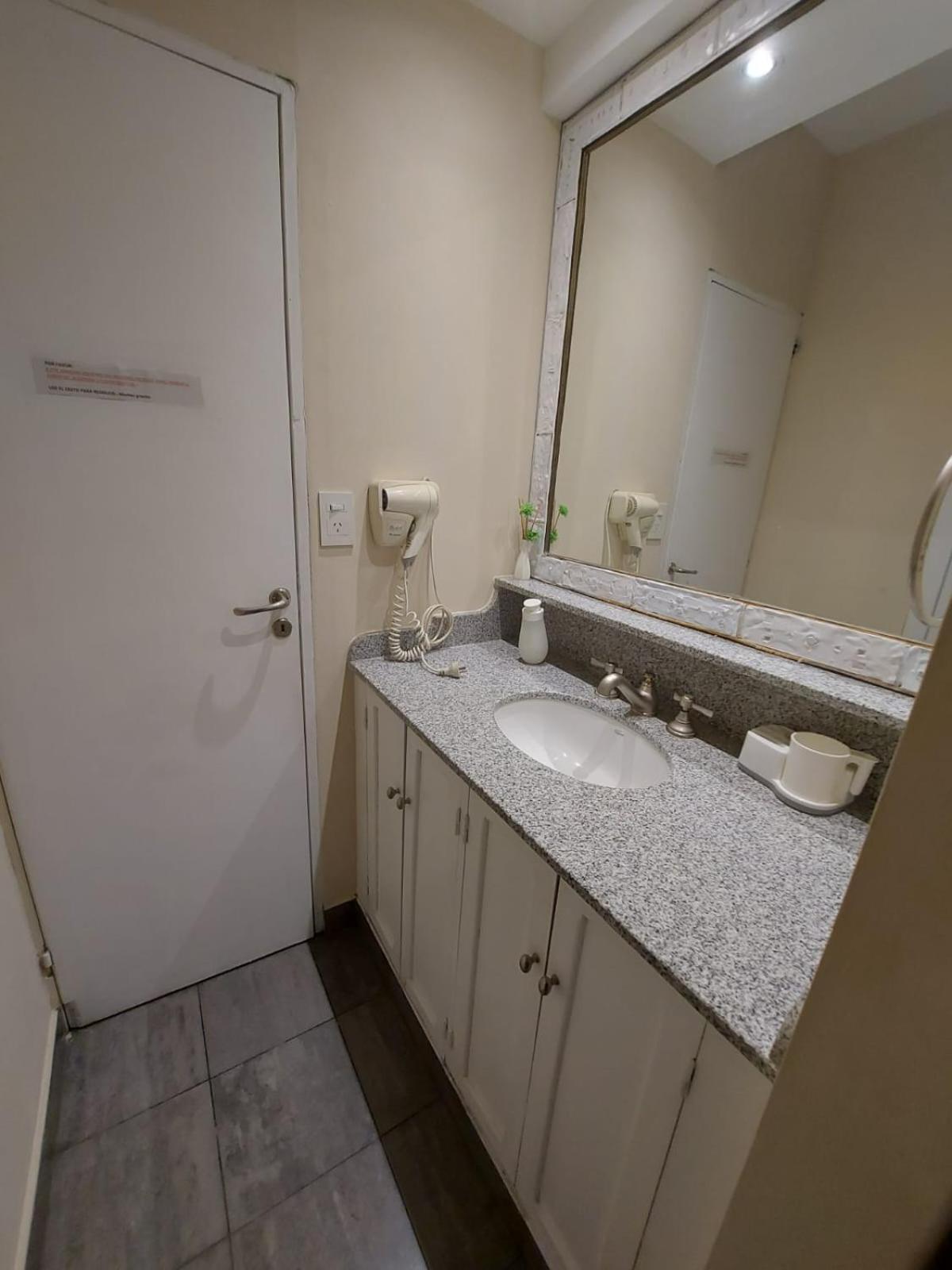 Hermoso Departamento, excelente ubicación a 50 mts de Plaza principal