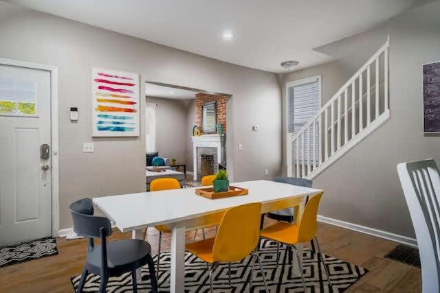 Housepitality - The Lilley Pad - Near Downtown view 2