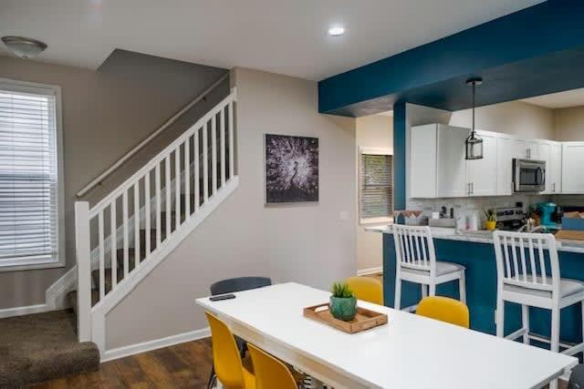 Housepitality - The Lilley Pad - Near Downtown view 3