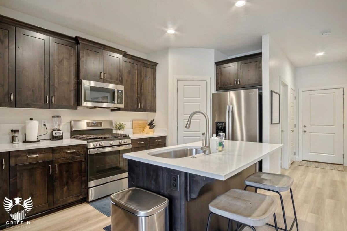 1169 Spacious Townhome at Escondido view 3