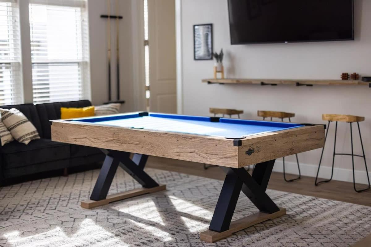 Suite Spot Getaway Private Pool Game Room view 5