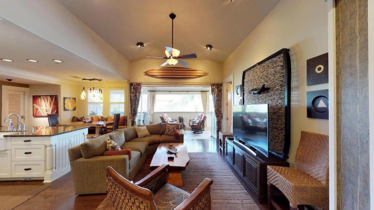 C300 Custom 4 bedroom Ocean View Penthouse view 4