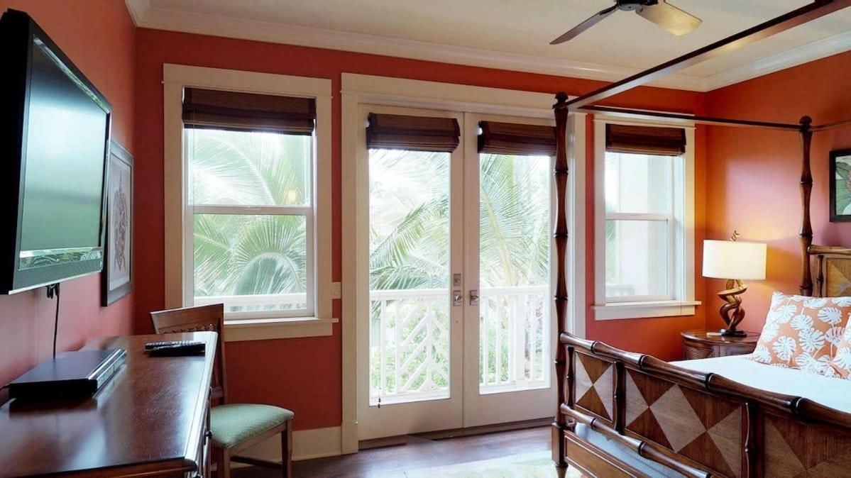 D210 Second Floor 3-bedroom Poolside Lanai view 5