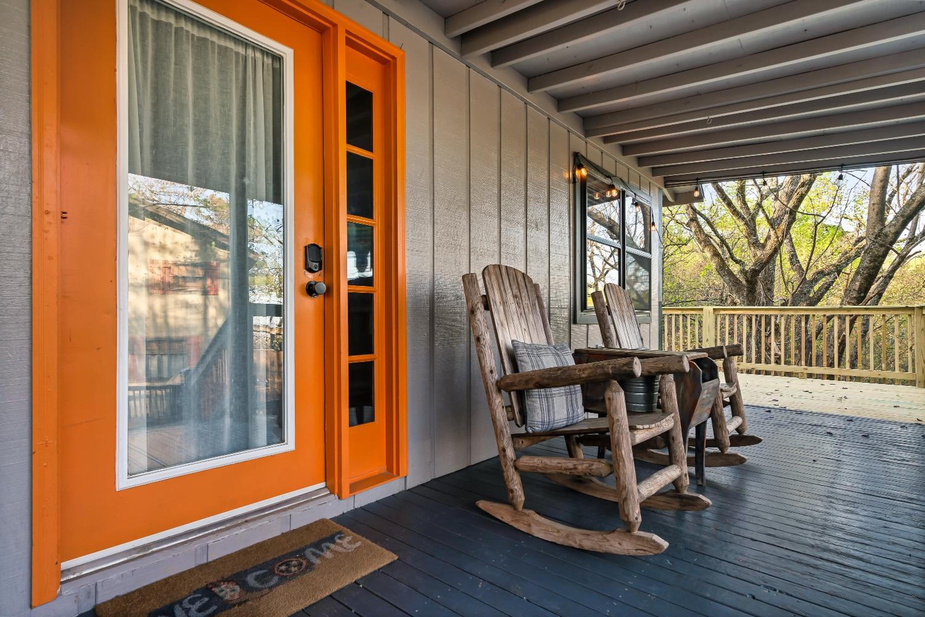 Cabin with Spectacular View with HOT TUB in the Smoky MTNS view 4