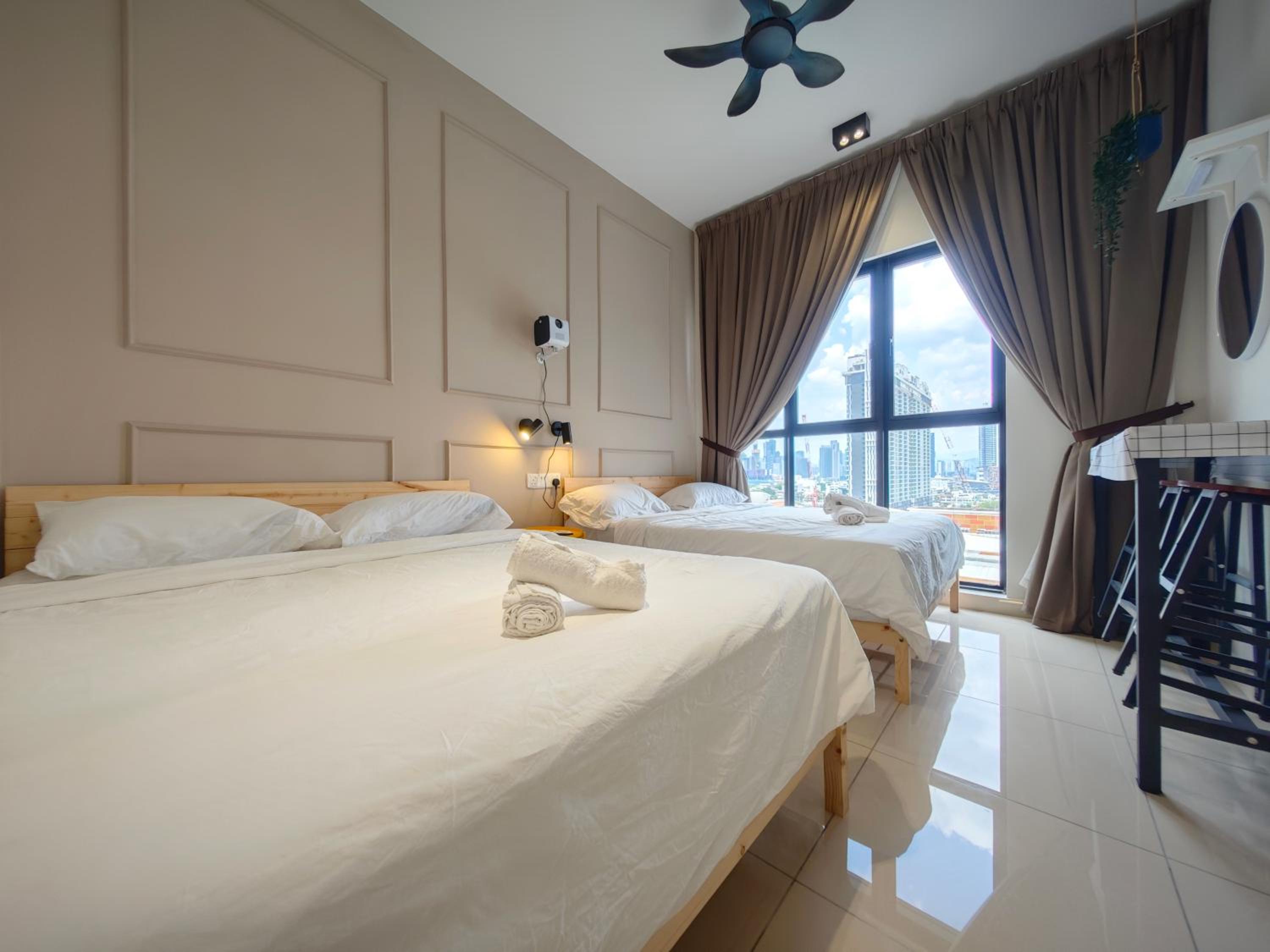 TRION Studio 4 PAX Teneighth