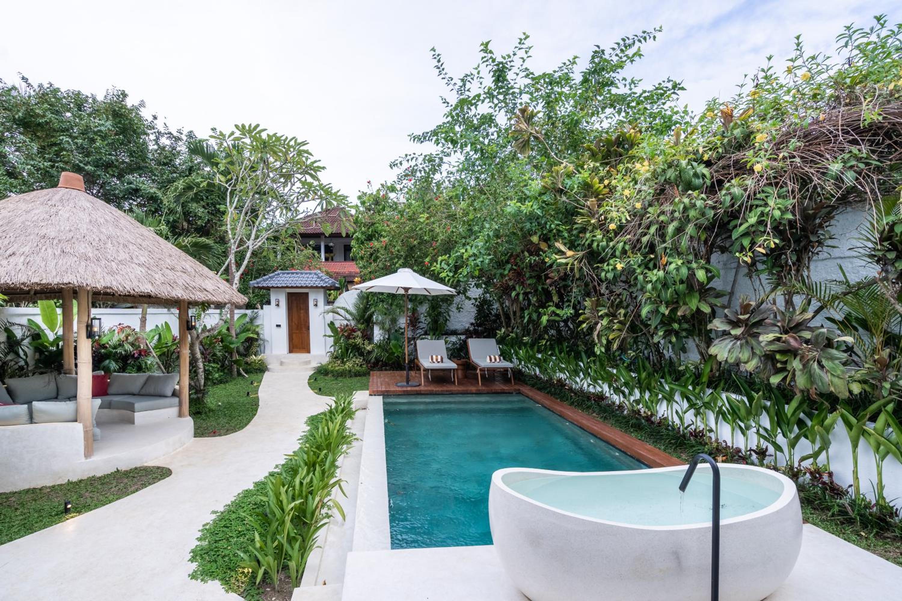 Capri Villa view 3