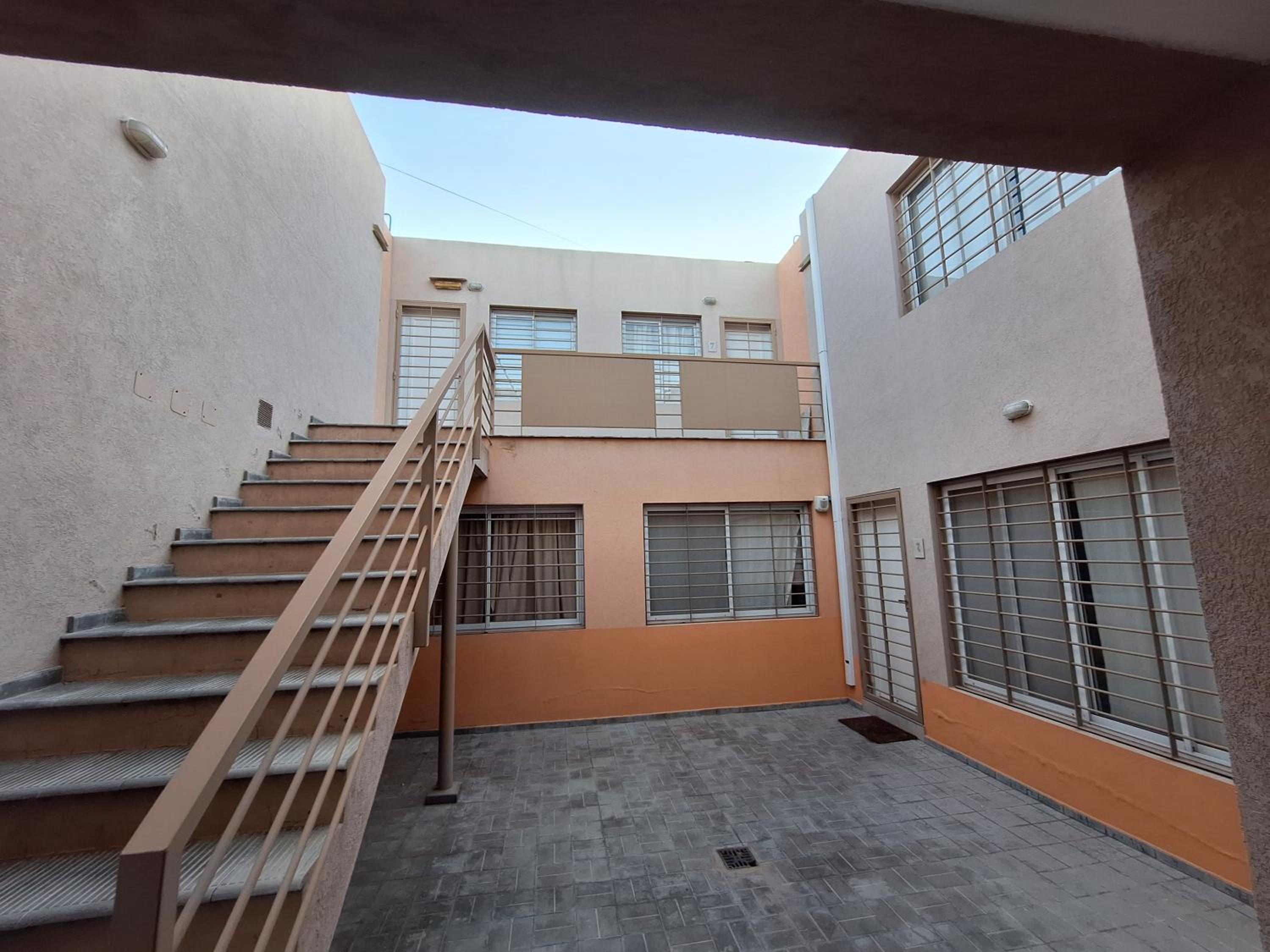 Departamento O'Higgins en Godoy Cruz completo