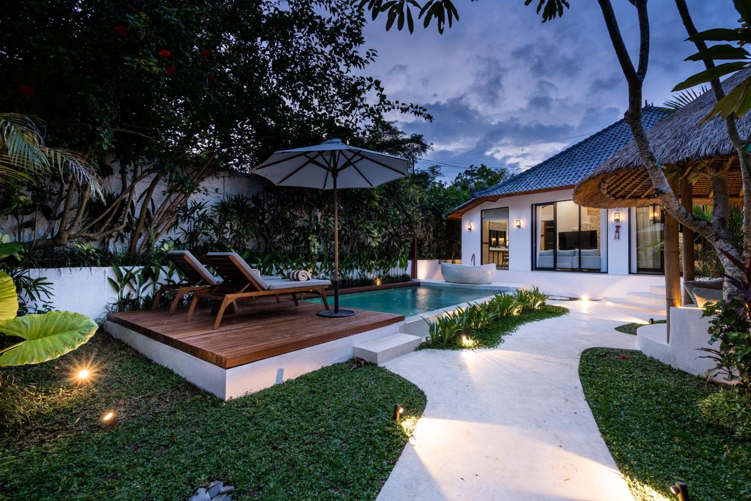 Capri Villa view 4