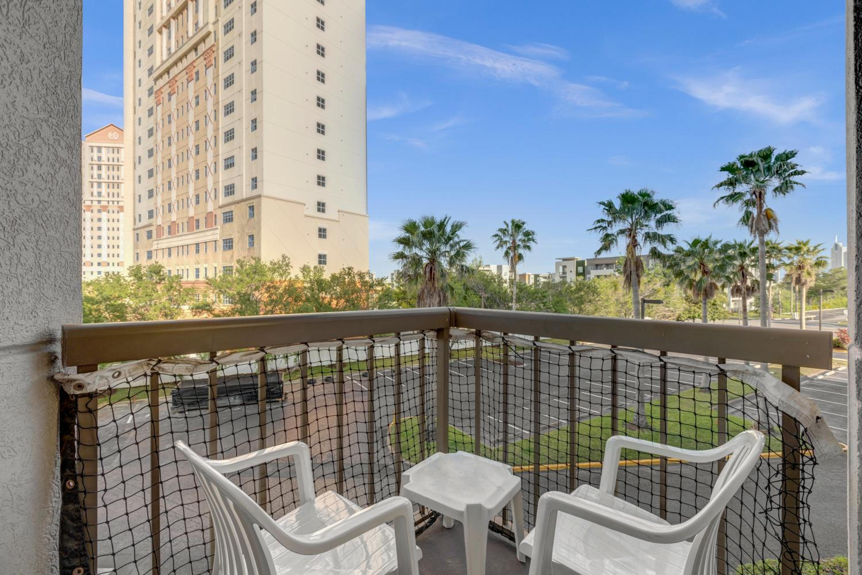 Cozy Condo on International Dr. Near Universal Studios