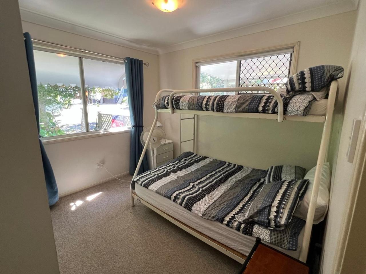 Nemo's House - Sleeps 9 - Dual Living
