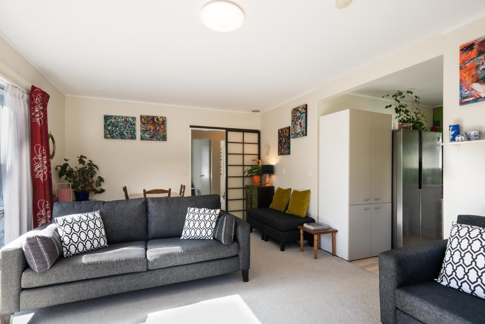 Olive Terrace - Paraparaumu Holiday Home view 5