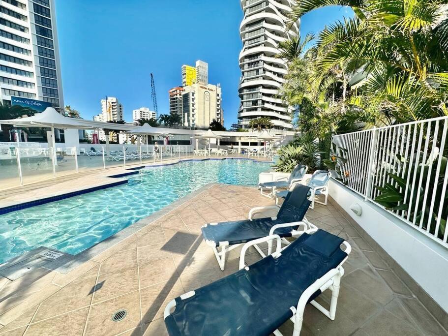 Phoenician Resort, Central Broadbeach