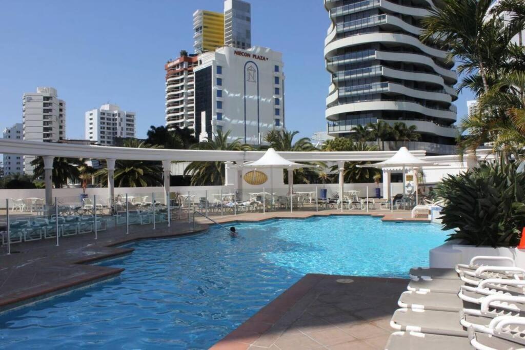 Phoenician Resort, Central Broadbeach