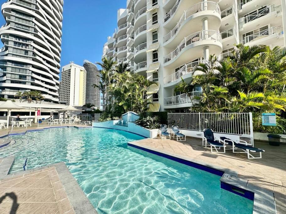 Phoenician Resort, Central Broadbeach