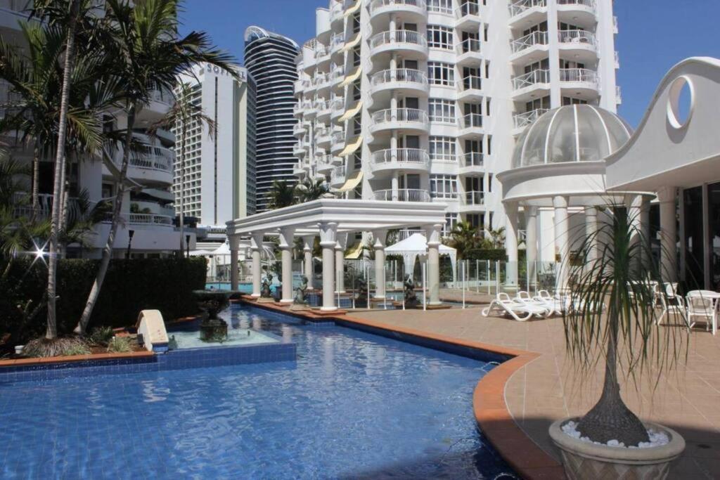 Phoenician Resort, Central Broadbeach