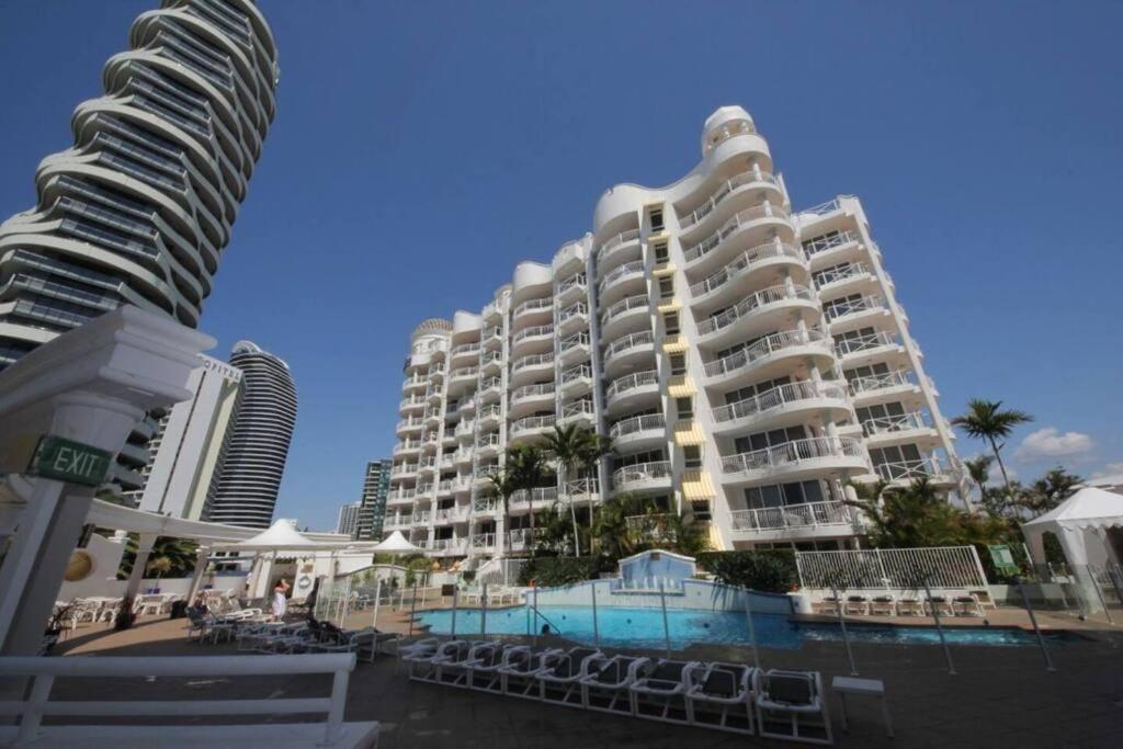Phoenician Resort, Central Broadbeach
