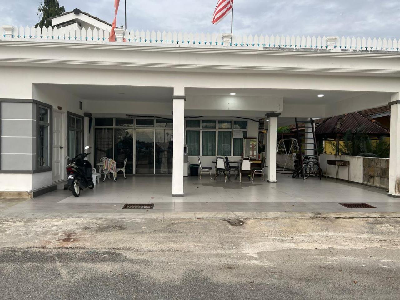 Kesuma Homestay Pantai Murni
