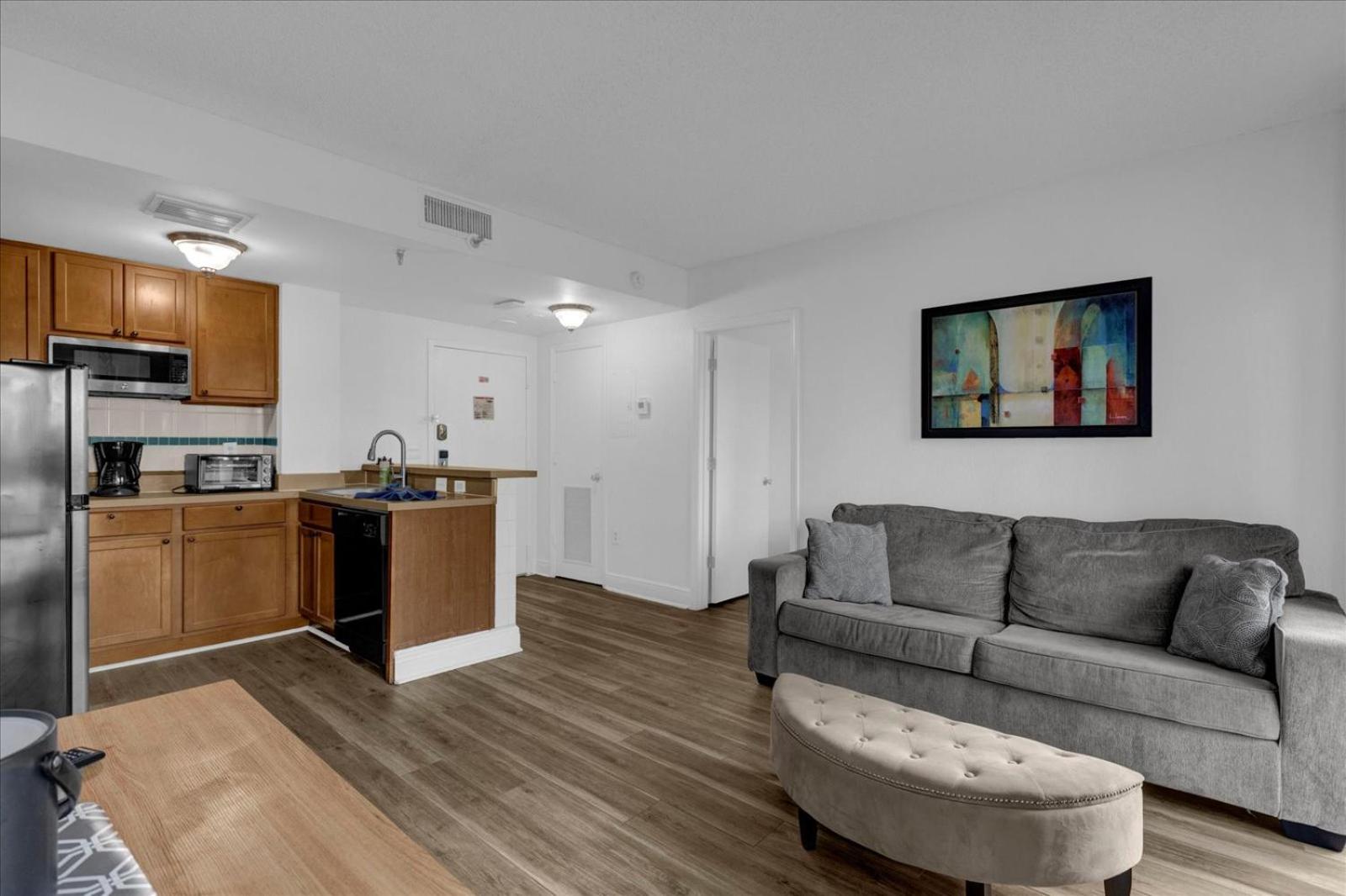 Cozy Condo on International Dr. Near Universal Studios