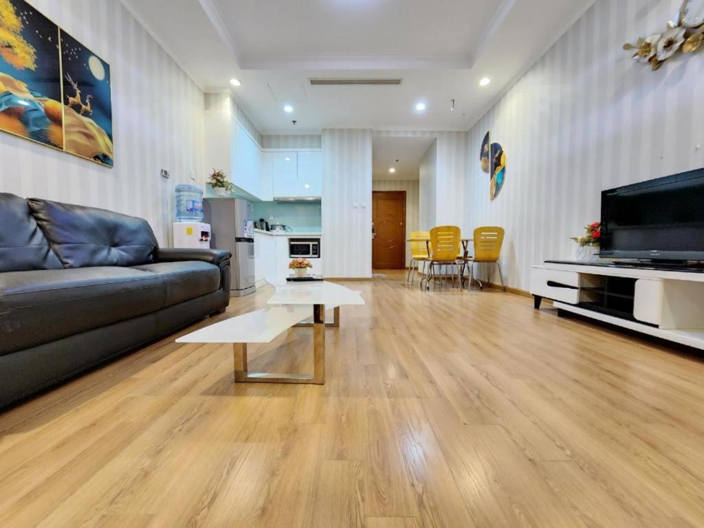 Vinhomes Royal City - by Bay Luxury