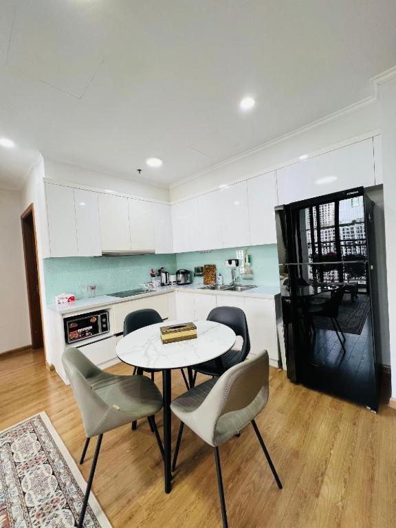 Vinhomes Royal City - by Bay Luxury