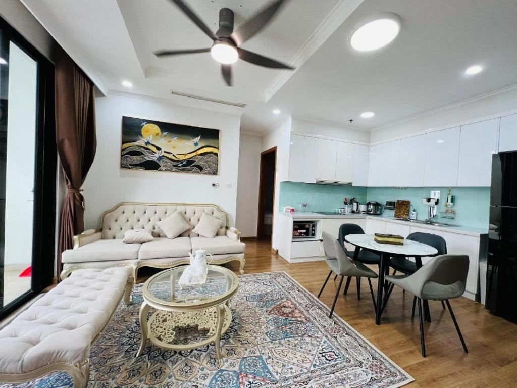 Vinhomes Royal City - by Bay Luxury