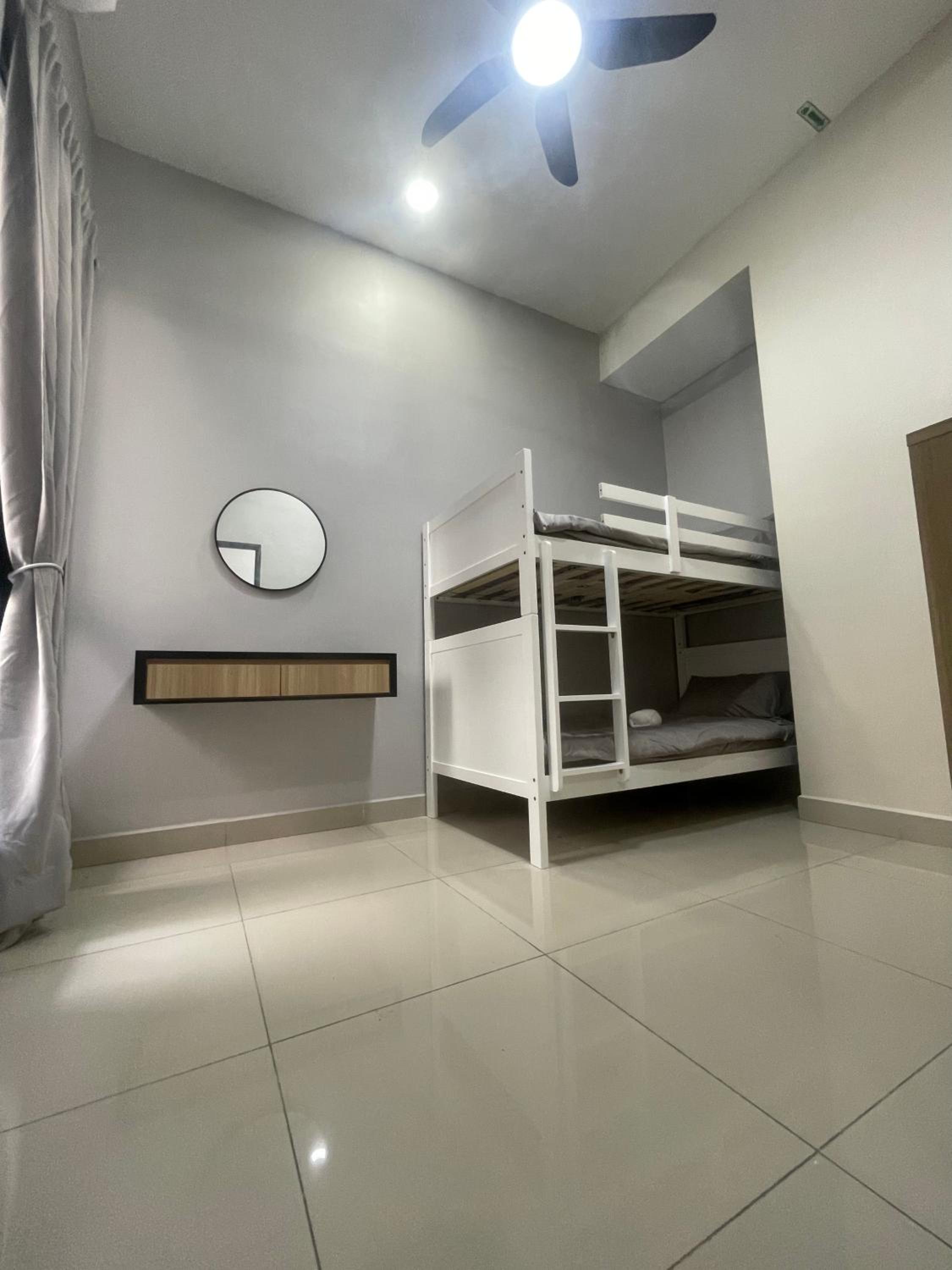 Gombak, KL at Ayuman Suites with Netflix & panoramic view of Gombak & Batu Caves photo 8