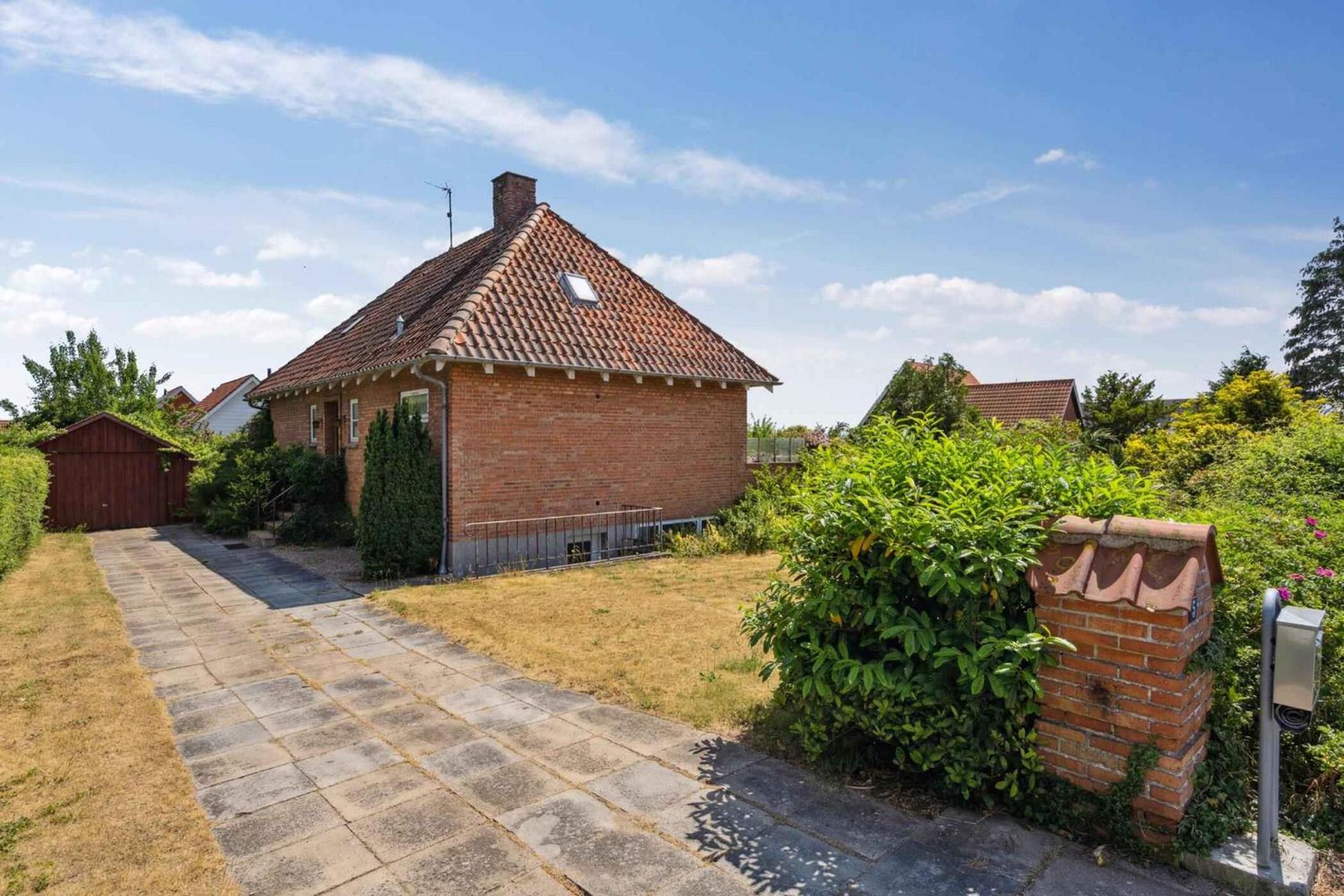 Charming Villa, Close To The Sea view 2