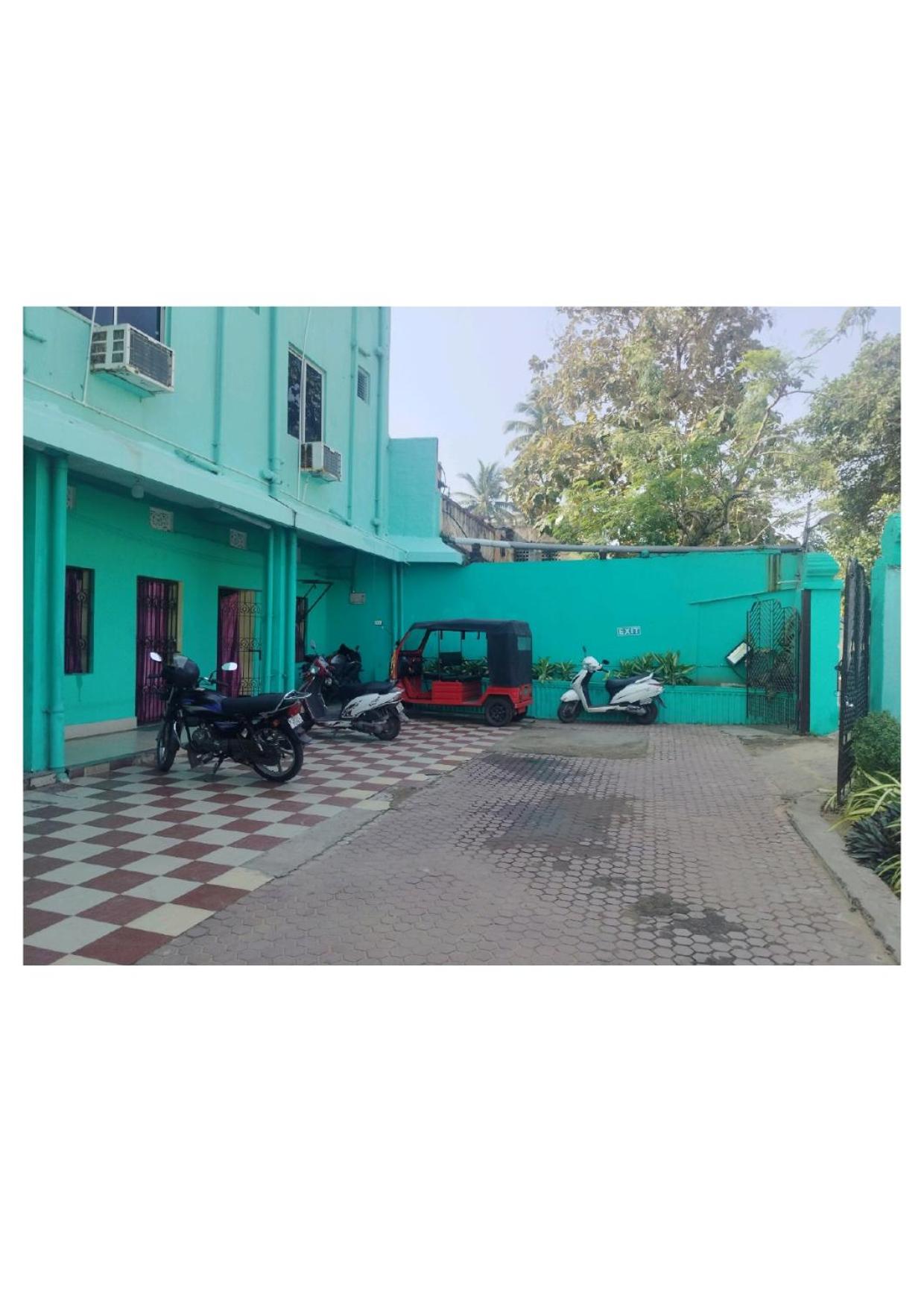 Hotel D2 Holiday inn Puri -Near Niladri Beach view 4