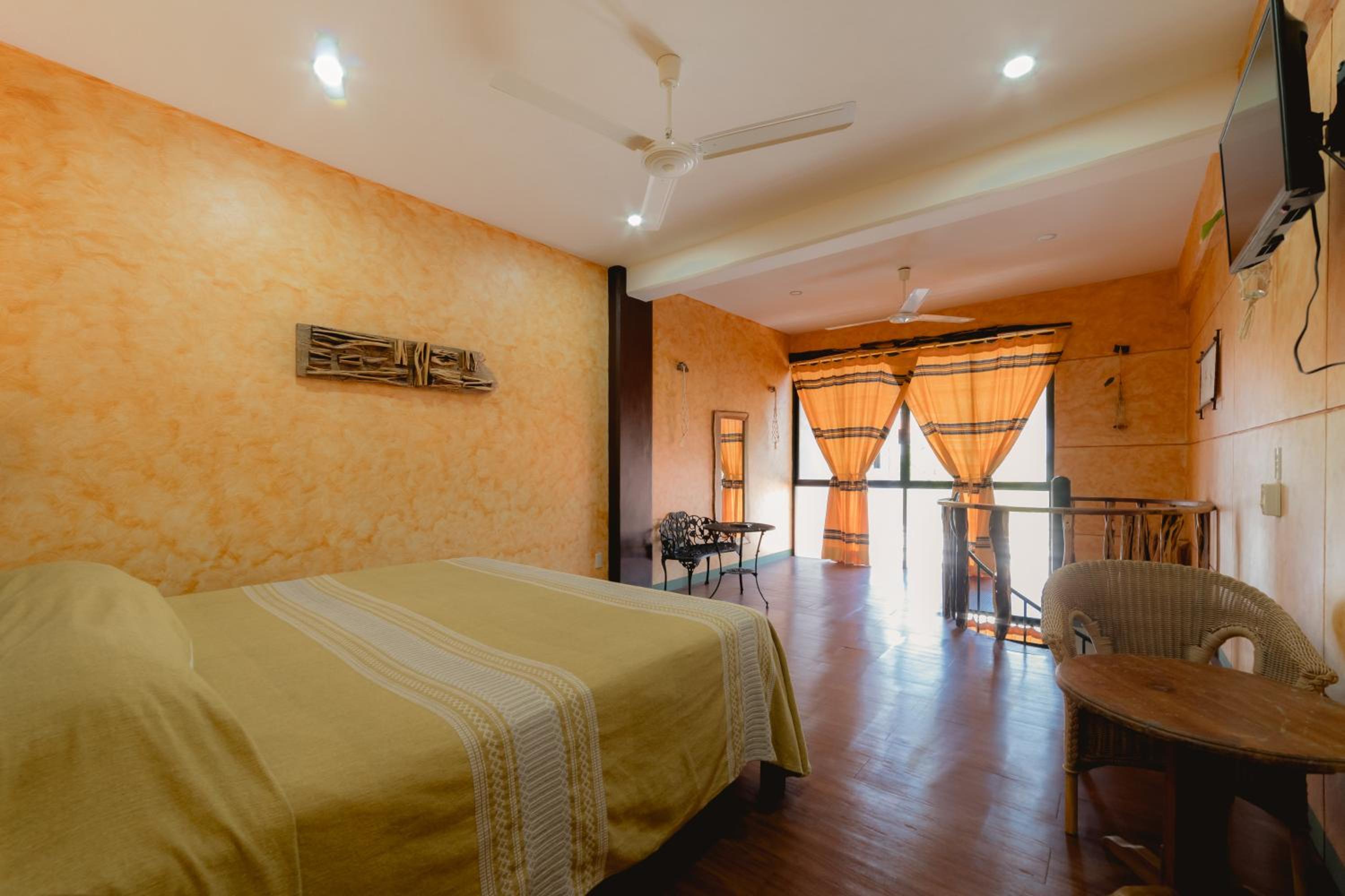Madre Tierra Hotel & Coworking view 5