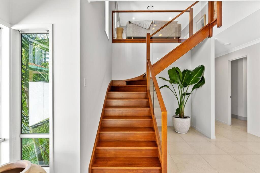 Burleigh Getaway