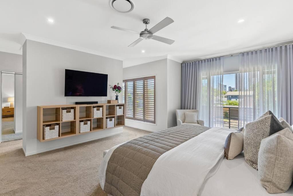 Burleigh Getaway