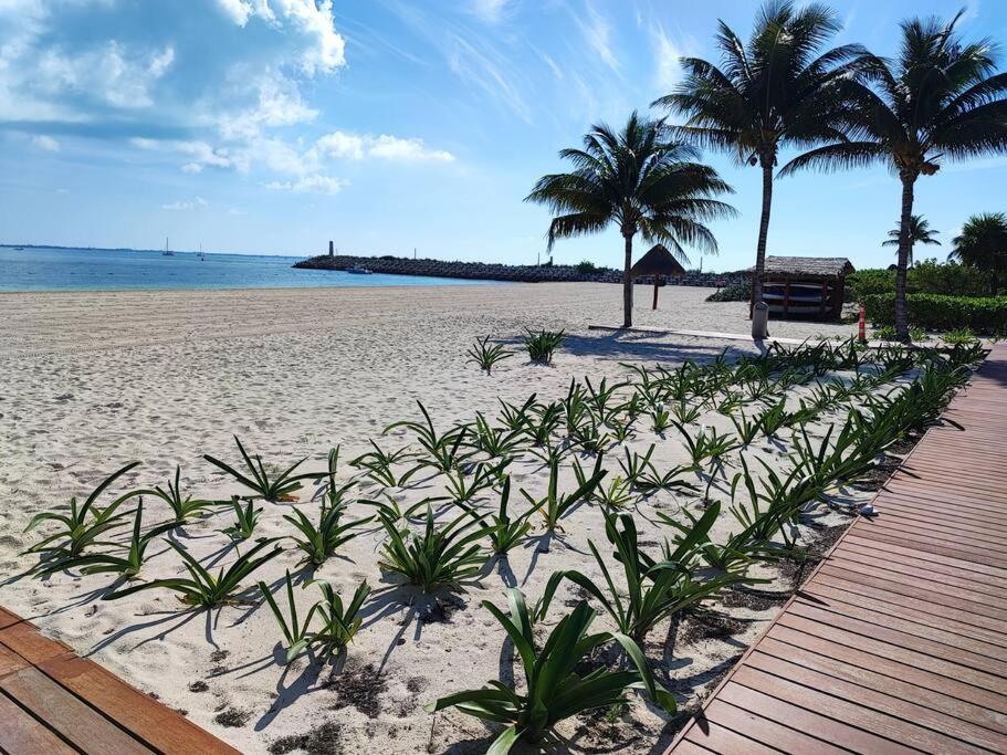 La Amada Residences, Luxury Penthouse.