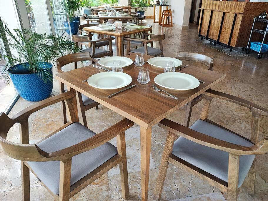 La Amada Residences, Luxury Penthouse.