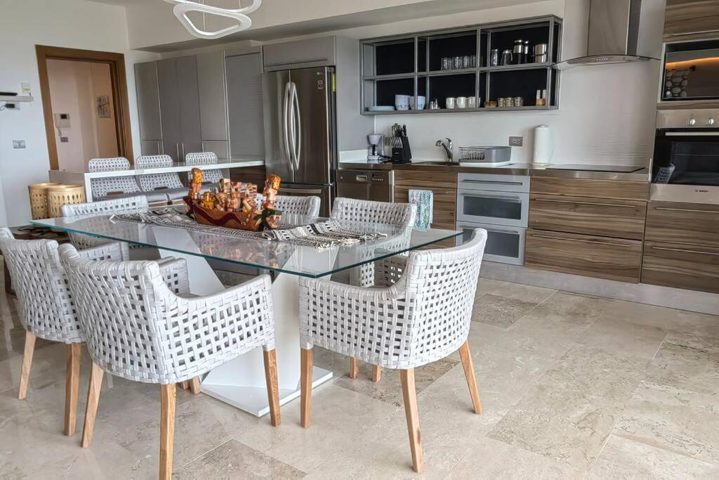 La Amada Residences, Luxury Penthouse.