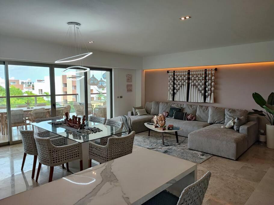 La Amada Residences, Luxury Penthouse.