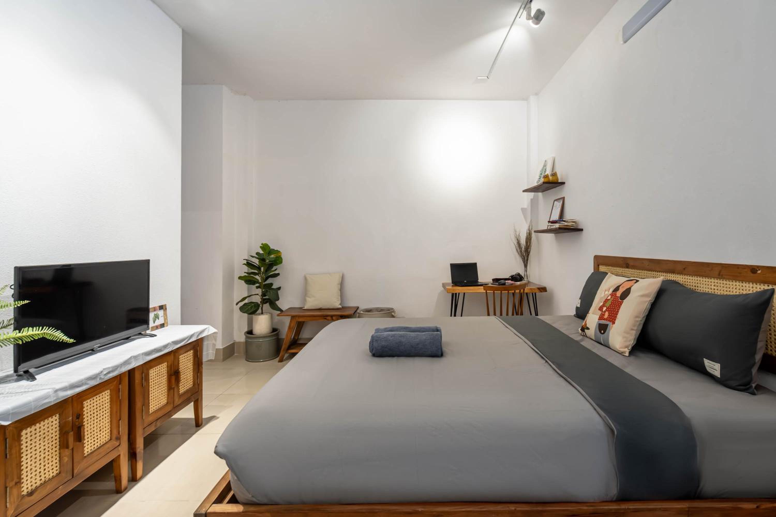 HOLO LE THANH TON SAIGON Serviced HomeStay