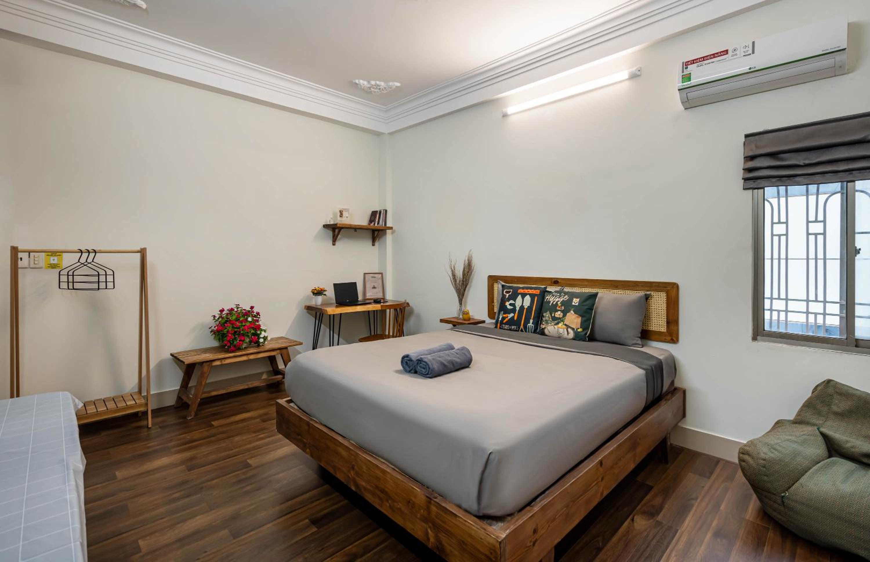 HOLO LE THANH TON SAIGON Serviced HomeStay