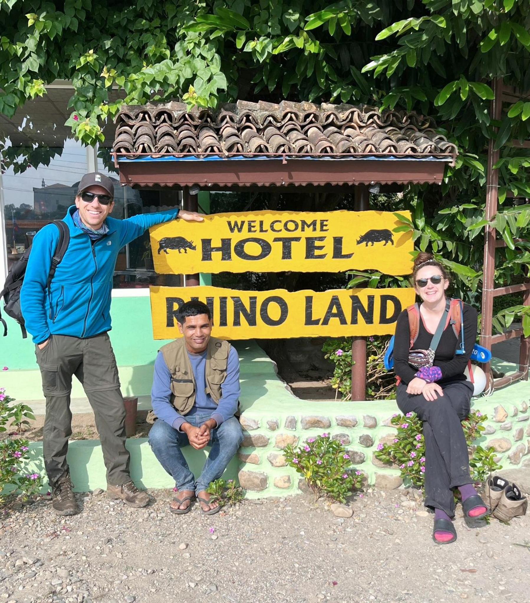 Hotel Rhino Land-Sauraha Family Home