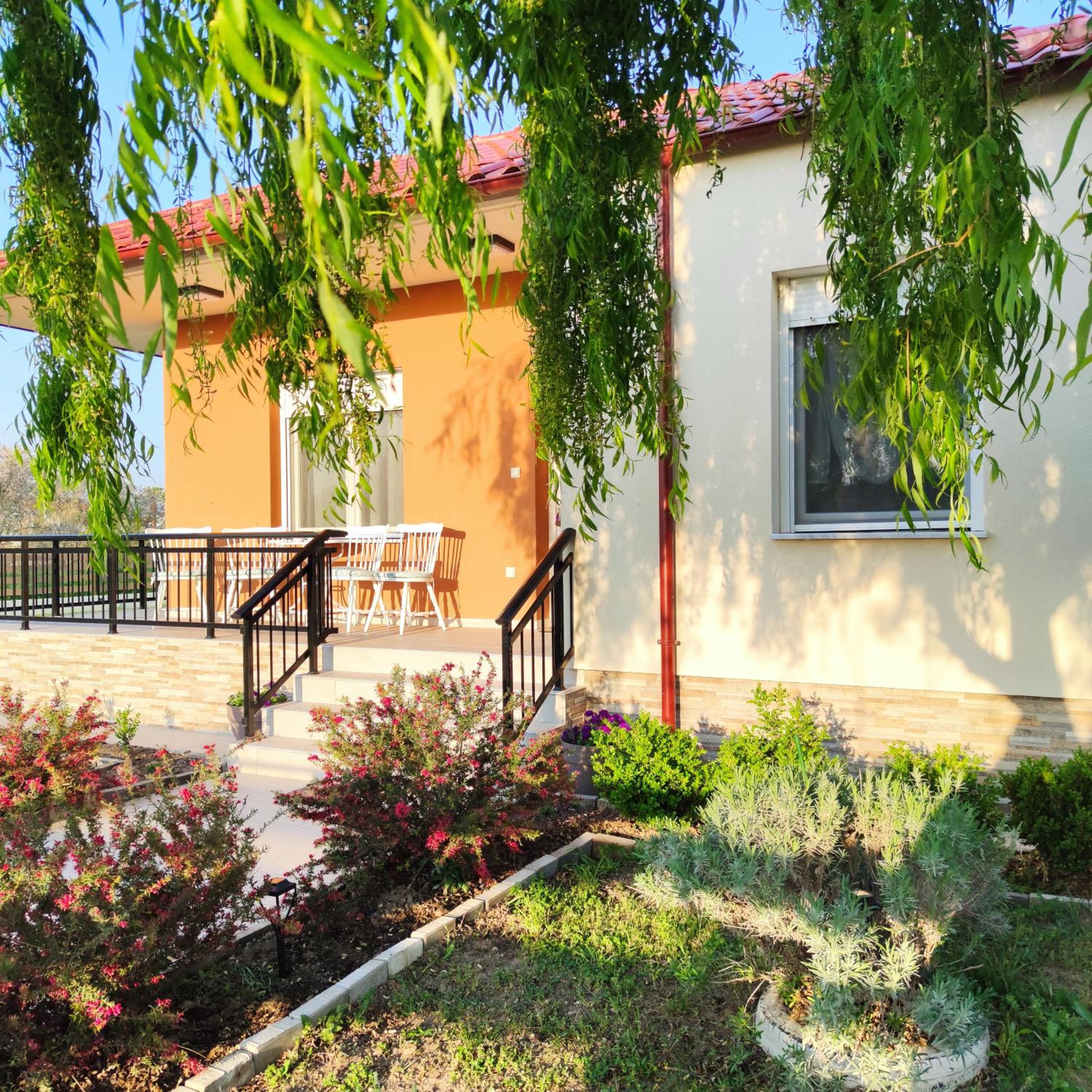 Willow Home view 3