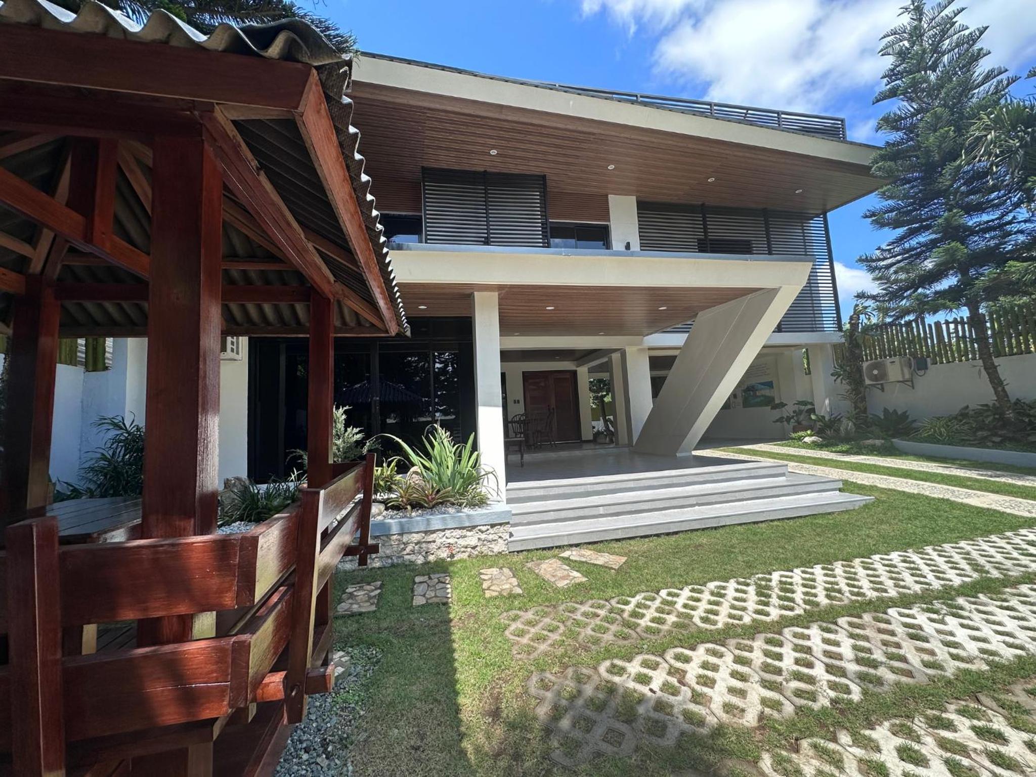 Villa Royale Resthouse and Resort view 5