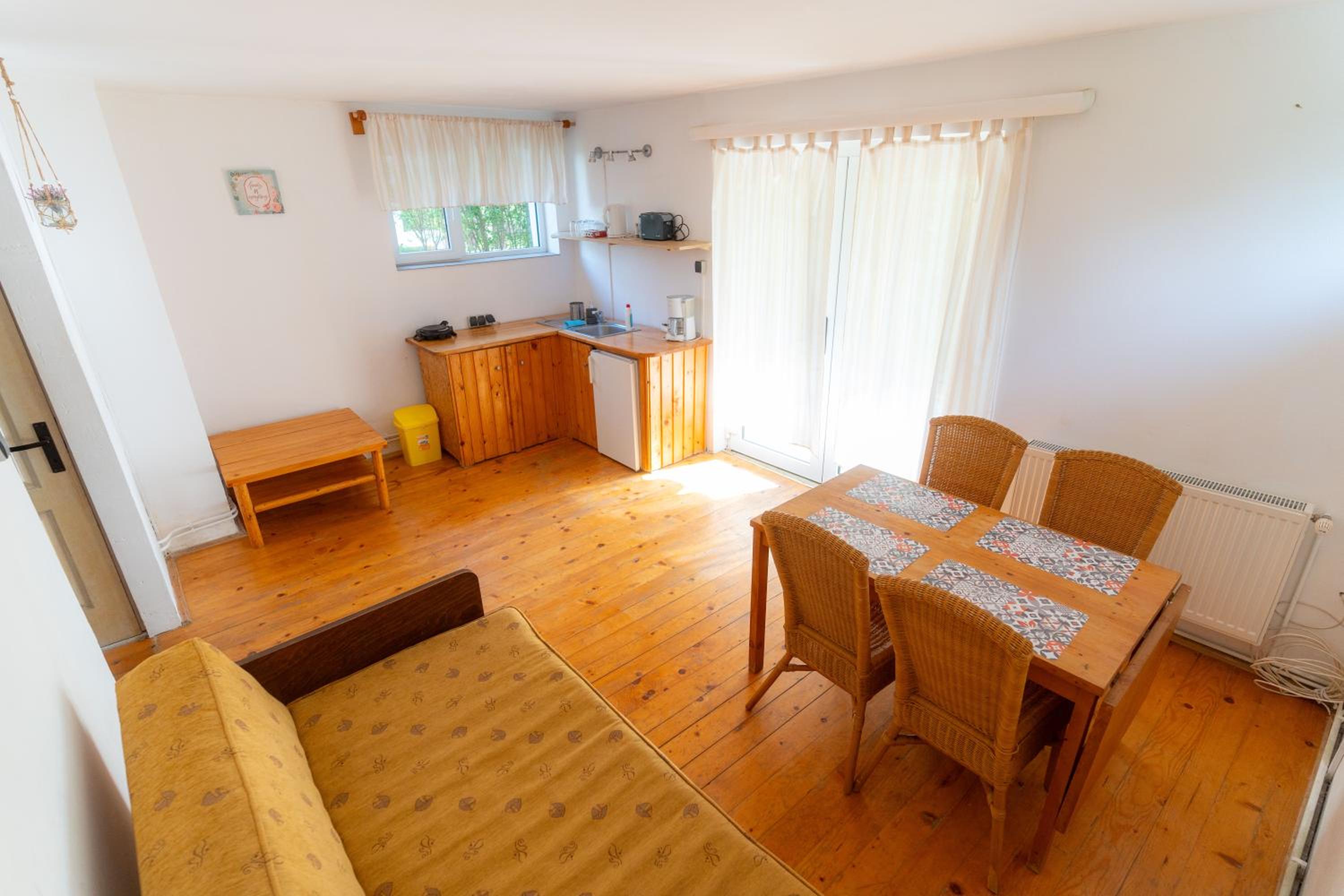 House Jakob Camping Ananas Cisnadioara