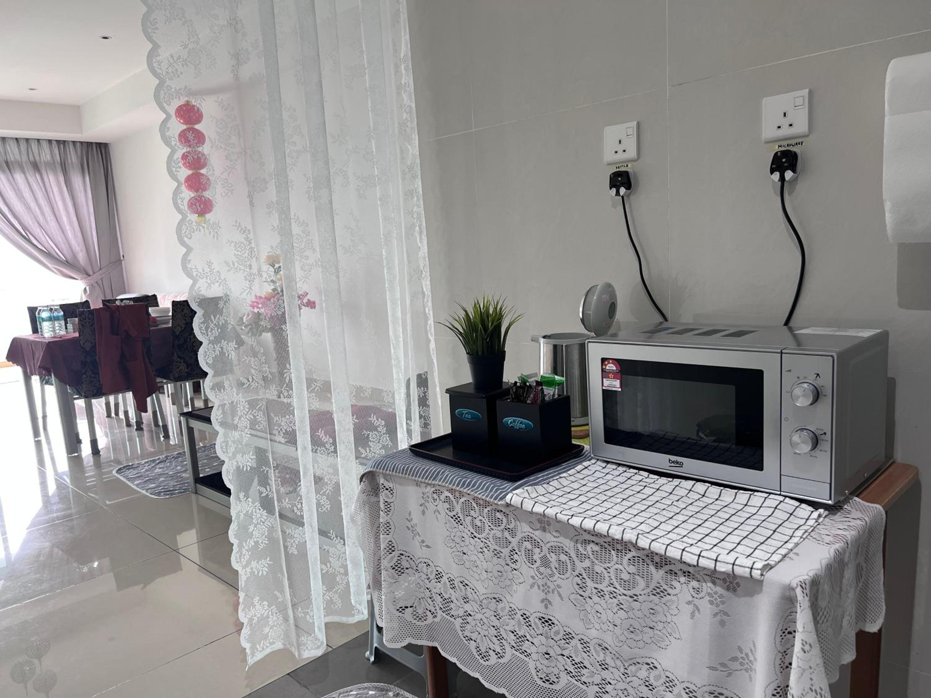 Holiday Home in JB , 2 Bdrm 2 Bthrm Wifi 4 pax