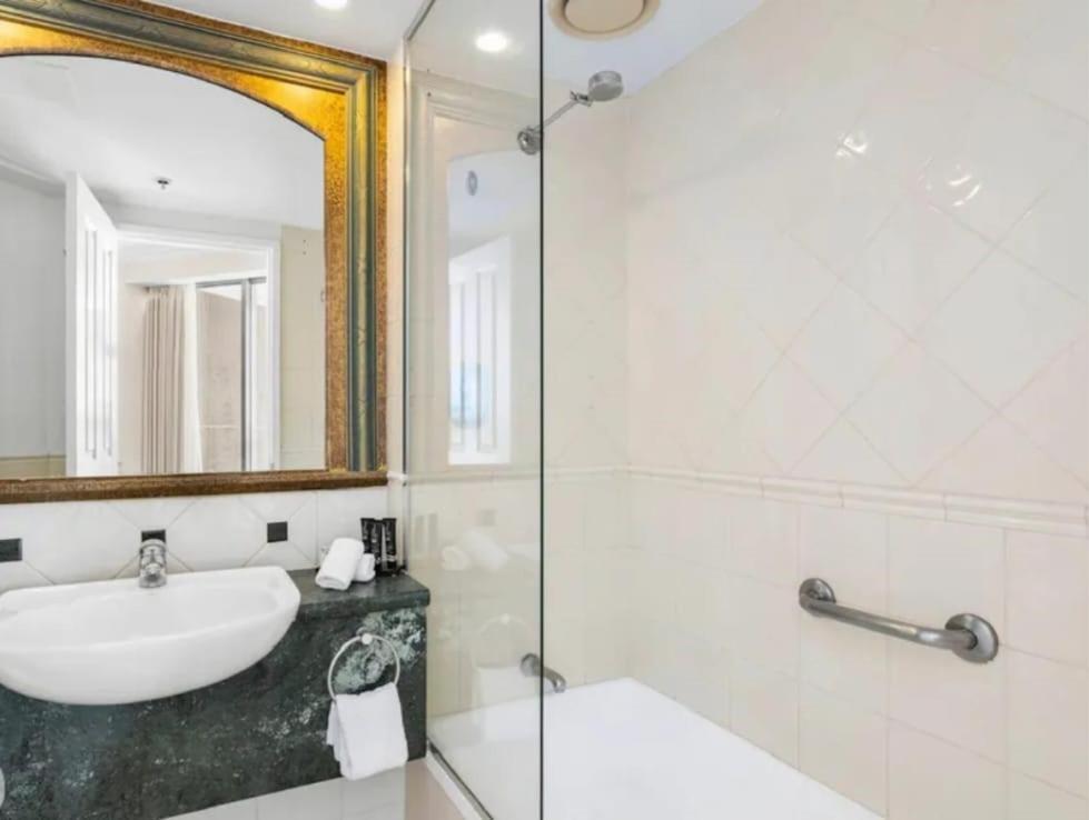 Serain Residences on Legends