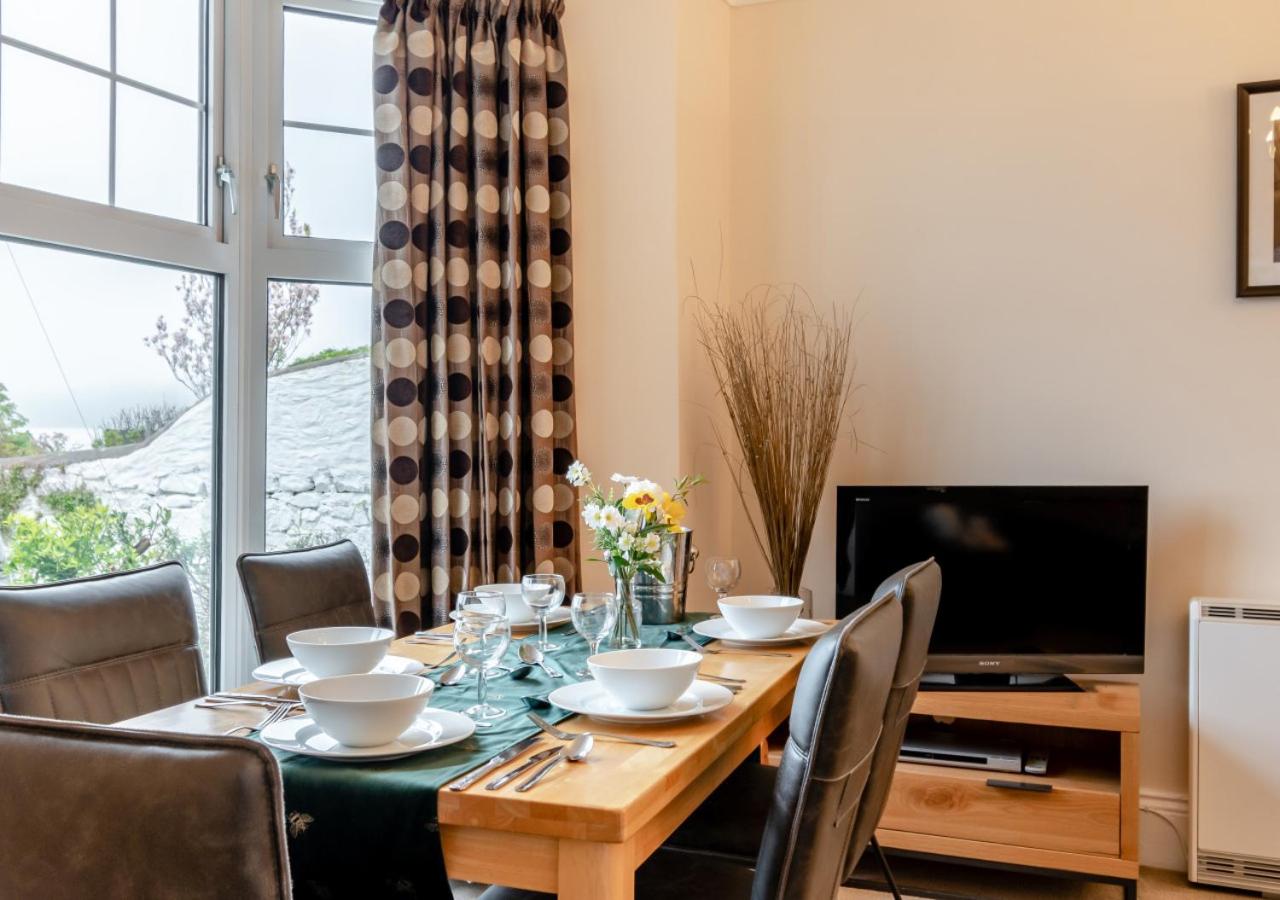 2 Bed in Saundersfoot oc-pw399