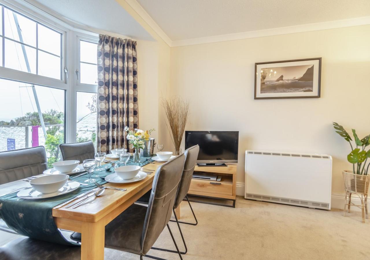 2 Bed in Saundersfoot oc-pw399